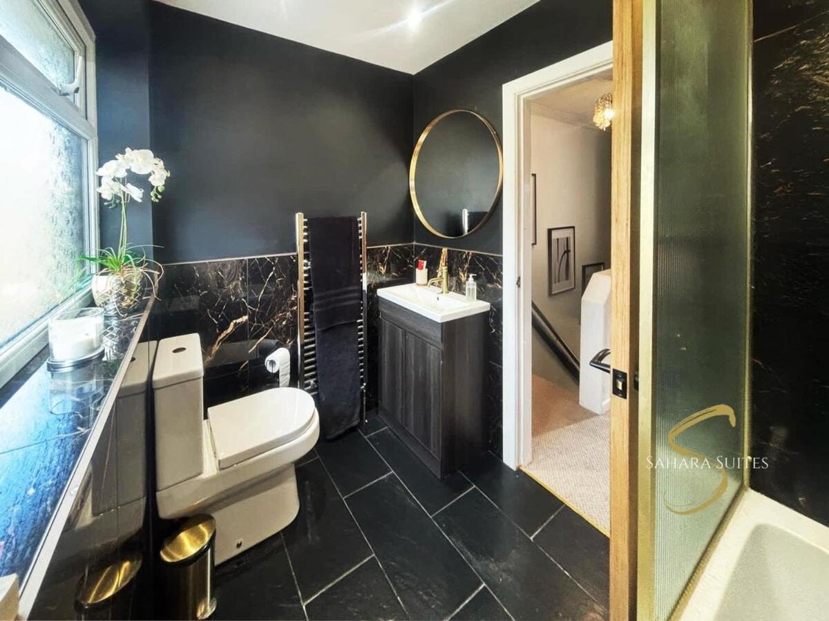 Stylish 2Bed - Manchester - Free Parking Hyde Esterno foto