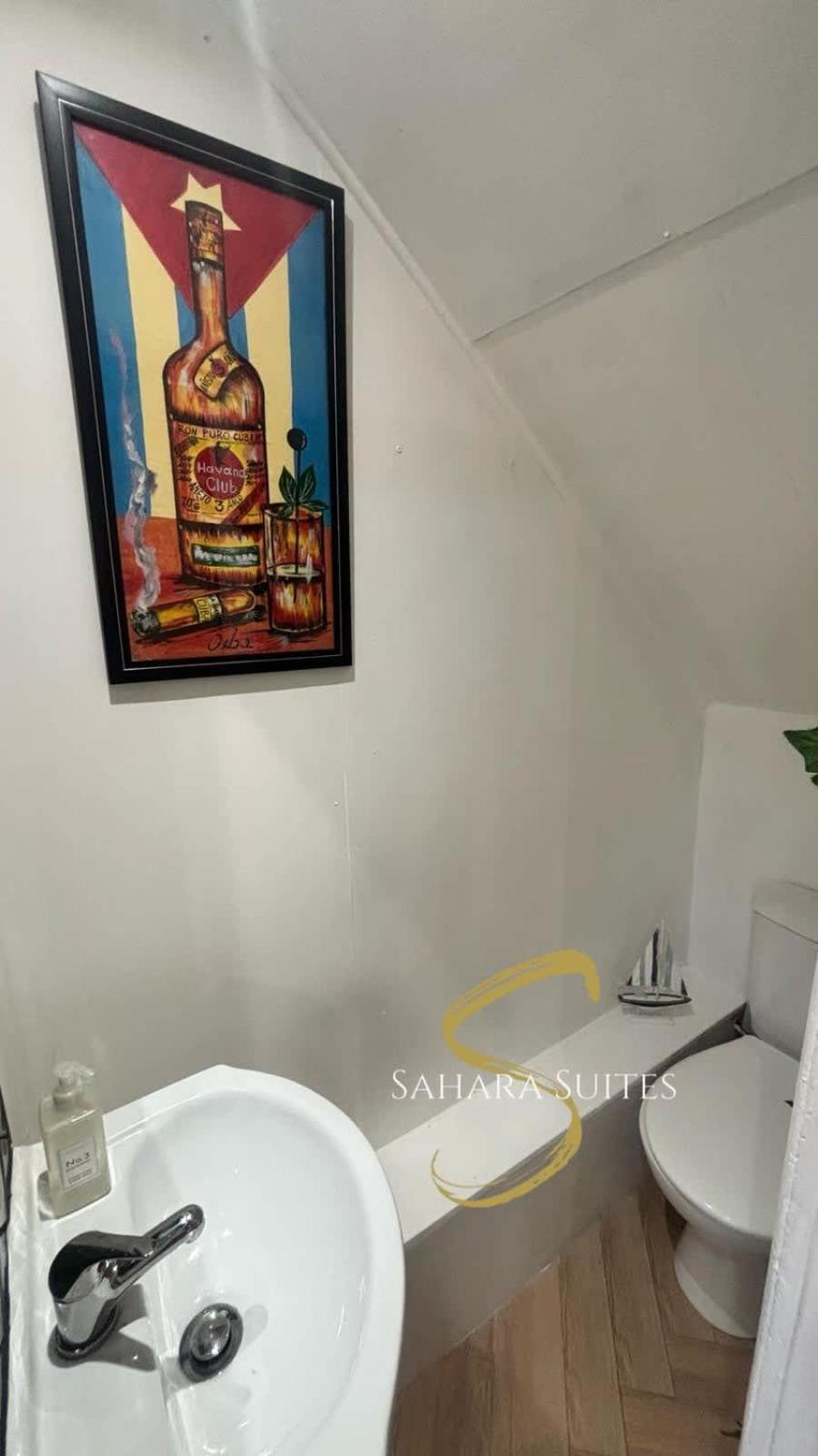 Stylish 2Bed - Manchester - Free Parking Hyde Esterno foto