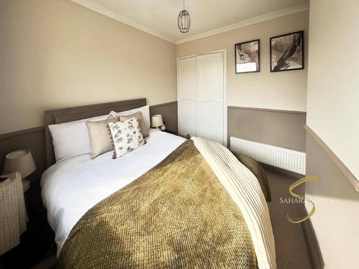 Stylish 2Bed - Manchester - Free Parking Hyde Esterno foto