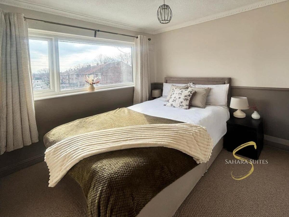 Stylish 2Bed - Manchester - Free Parking Hyde Esterno foto